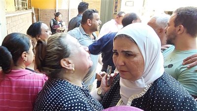 وزيرة التضامن تقدم التعازي لـ أسر ضحايا كنيسة أبو سيفين بمنطقة إمبابة بالجيزة | صور 