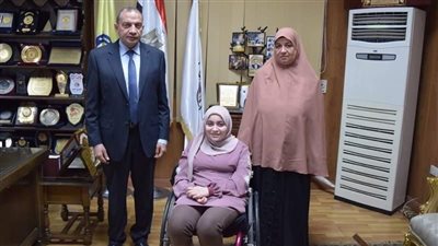 أصيبت بالشلل بعد الثانوية.. جامعة بني سويف تدعم الطالبة ميار حسين لاستكمال دراستها