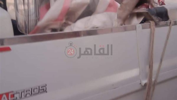 أسر المتهمين يغادرون