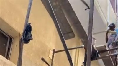 استمرار أعمال إعادة ترميم وإصلاح كنيسة المنيرة بإمبابة بعد احتراقها | بث مباشر