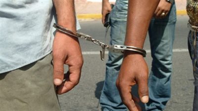 ضبط شخصين بتهمة التزوير في محررات وأوراق رسمية مقابل مبالغ مالية بسوهاج