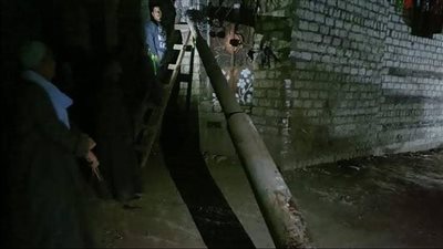 تسببت في انقطاع الكهرباء.. الأمن يتحفظ على سيارة عقب اصطدامها بعامود إنارة بسوهاج