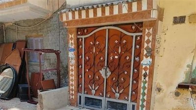 إخلاء عقار من 3 طوابق بالمحلة مهدد للانهيار بسبب تسريب مياه أسفله