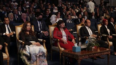 وزيرة الهجرة لـ المصريين بالخارج: سنبني مصر الحديثة بكم ومعكم