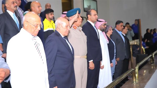 وزير الرياضة ينيب