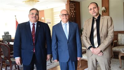 محافظ بورسعيد يستقبل لجنة مركز معلومات التنمية المحلية