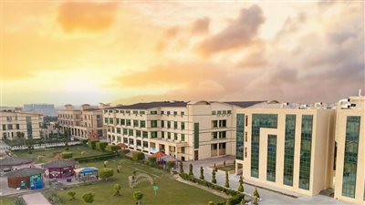 رئيس جامعة الدلتا: لا زيادة في المصروفات الدراسية