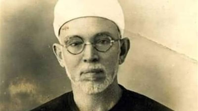 في ذكرى ميلاد محمد الخضر حسين.. كيف رد على كتاب علي عبد الرزاق الإسلام وأصول الحكم؟
