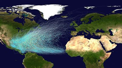 دراسة: ارتفاع درجة حرارة المحيطات بمثابة وقود لمواسم الأعاصير الأطلسية المبكرة