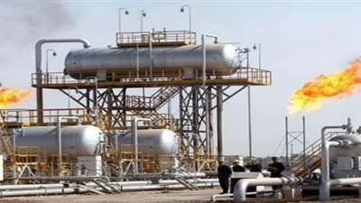 الخام الأمريكي يهبط 9%.. وبرنت يتراجع دون 65 دولارًا