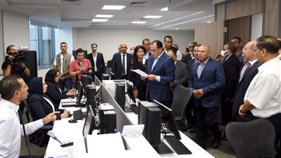 مدبولي: المشروعات بالموانئ المصرية تدعم خطة الارتقاء بحركة الصادرات