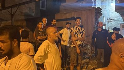  جهات التحقيق تنتقل لمكان انهيار جزئى بدار مناسبات ببنها لسؤال الشهود والتصريح بدفن جثة المتوفى 