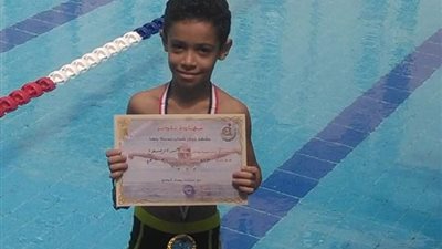 جيران الطفل المتوفي بحادث انهيار دار مناسبات ببنها: كان رايح يشتري سندوتشات رجع جثة |صور 