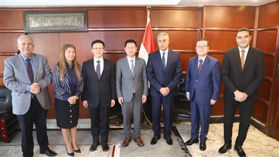 القوى العاملة: استمرار التعاون المشترك مع الشركات الرقمية لتفعيل منظومة التحول الرقمي