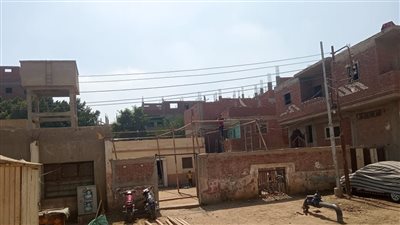 8 من أسرة واحدة.. سُرادق عزاء لـ ضحايا حادث الإسماعيلية | صور