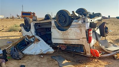 خروج 4 أشخاص من مصابي حادث انقلاب ميكروباص في الإسماعيلية بعد تحسن حالتهم 