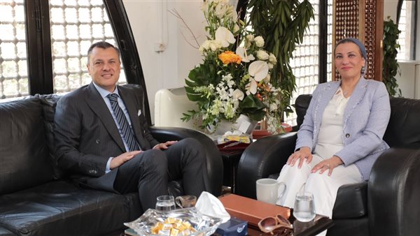 وزيرا البيئة والآثار