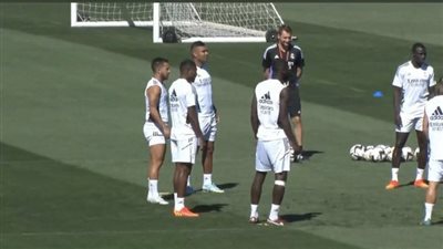 تواجد كاسيميرو في مران ريال مدريد.. وغياب كروس بسبب المرض