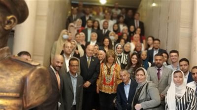 مشيرة خطاب تناقش مع شباب المتوسط دور الاستراتيجية الوطنية في حماية حقوق الإنسان بمصر
