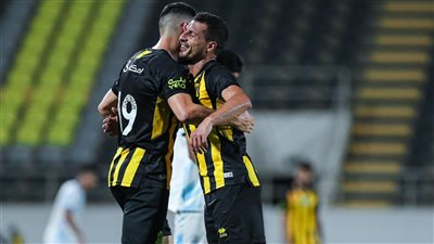 تسديدة صاروخية.. طارق حامد يسجل في ودية اتحاد جدة ضد أبها