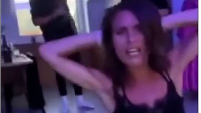 نساء العالم يرقصن لدعم رئيسة وزراء فنلندا بعد تسريب فيديو مثير لها