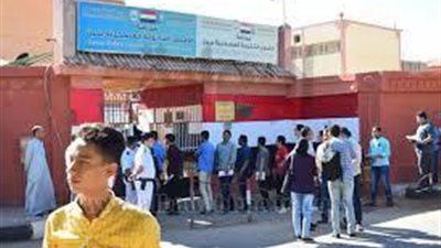 الدور الثاني.. 219 طالبًا يؤدون امتحان اللغة العربية بالثانوية العامة في الأقصر