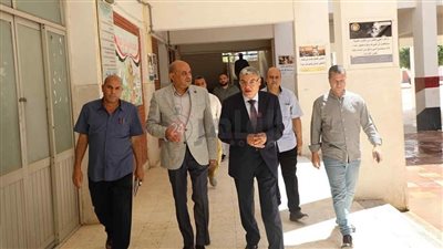 محافظ المنيا يتابع امتحانات الدور الثاني للثانوية العامة