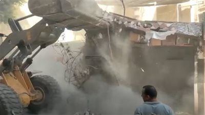 إزالة 55 كشكًا ومحلًا مخالفًا بحرم الطريق الدائري بالكيت كات وإمبابة والبراجيل