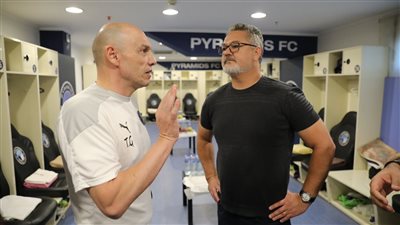 ميكالي يبدأ زيارات المنتخب الأولمبي بـ بيراميدز.. ويعقد جلسة مع جونياس 