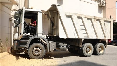 تشغيل الـ GPS بسيارات النظافة في القاهرة لمراقبة تحركات وأماكن ترددها