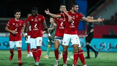 الشوط الأول.. الأهلي يتقدم بثلاثية في شباك بتروجيت وديا 