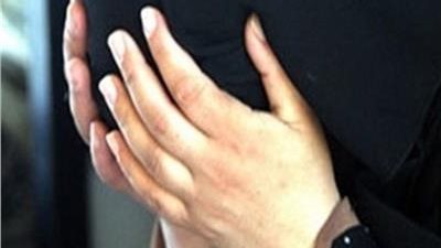 شتمتني وعورتني بالمطواة في إيدي.. سيدة تستغيث من إحدى أقارب زوجها بمنطقة منشاة القناطر