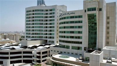 خبوا علينا خبر الوفاة والدكتور هرب.. أسرة تتهم مستشفى السلام الدولي بالإهمال بعد وفاة وكيل وزارة المالية سابقًا | صور