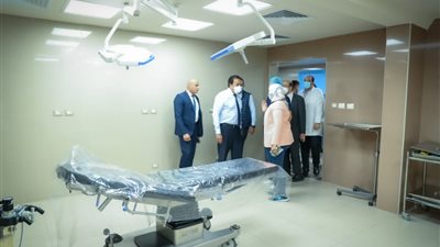 وزير الصحة يتفقد مستشفى أبوقير العام ويشيد بمعدلات إنجاز أعمال الإنشاء ووحدة الحروق