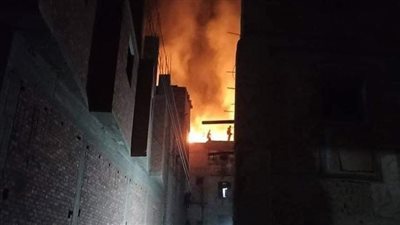 ماس كهربائي وراء إصابة 5 أشخاص باختناق جراء حريق بالخانكة 