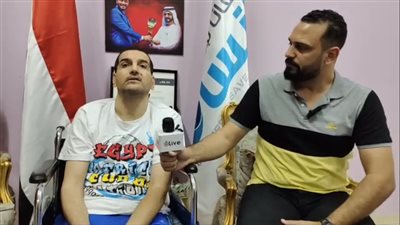 يعاني من مرض نادر.. مواطن بلا مأوي يستغيث: مش قادر أتحرك ونفسي أهلي يساعدوني | بث مباشر
