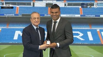 بيريز في وداعية كاسميرو: احترمنا قرار رحيلك عن ريال مدريد.. أنت أحد أساطيرنا العظيمة