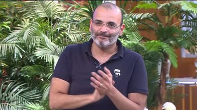 أيمن بهجت قمر ضيف منى الشاذلي الخميس المقبل