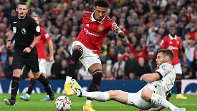 الشوط الأول.. مانشستر يونايتد يتقدم على ليفربول في الدوري الإنجليزي الممتاز