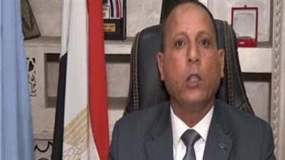 هيئة نظافة القاهرة: إيقاف ترخيص أي سيارة تلقي القمامة بالشارع لحين سداد الغرامة 