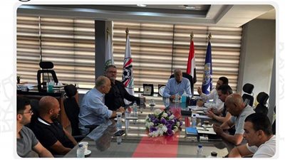 جمال علام يجتمع مع جهاز المنتخب الأولمبي 