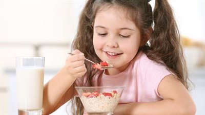  تخطي وجبة الإفطار يزيد من مشكلات سلوكية للأطفال |دراسة 