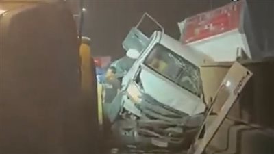 مصرع وإصابة 4.. ضبط سائق تريلا وإجراء تحليل مخدرات له بعد دهس 15 سيارة أعلى الدائري 