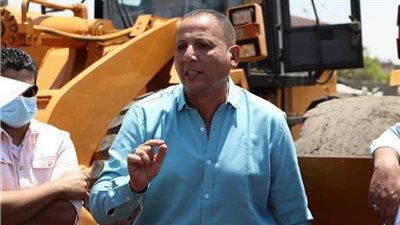 نظافة القاهرة: إيقاف ترخيص أي سيارة تلقي القمامة بالشارع لحين سداد الغرامة | بث مباشر