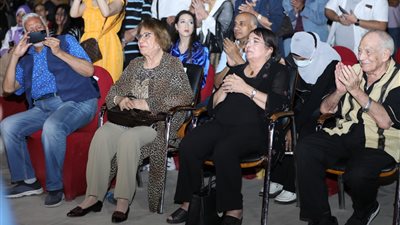 انطلاق أولى ليالي برنامج صيف الإنتاج الثقافي على مسرح ساحة الهناجر| صور