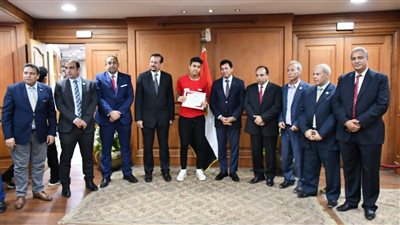 وزير الرياضة يكرّم منتخب مصر لتنس الطاولة