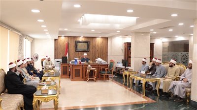أمين البحوث الإسلامية يناقش مع شباب الباحثين خطة الإنتاج العلمي خلال المرحلة المقبلة