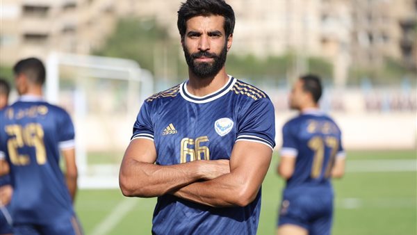 مصطفى حجاب لاعب حرس