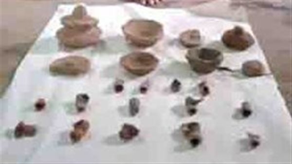 قطع يشتبه في أثريتها