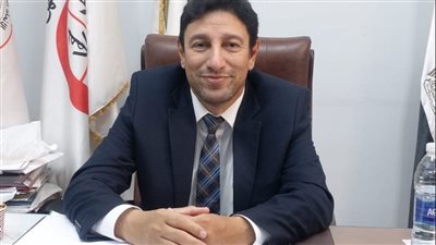 لعدم وجود تكليف أو سنة امتياز.. نقيب البيطريين يطالب بتعيين الأطباء لاكتساب الخبرات